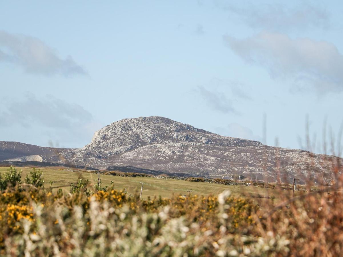 Villa Bay View Holyhead Exterior foto